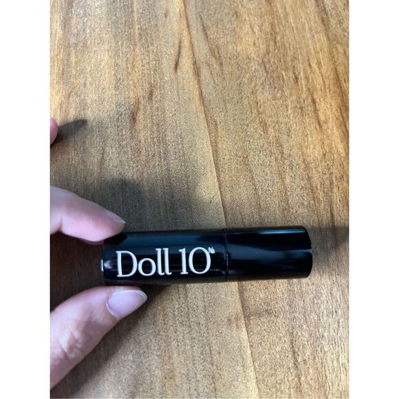Doll 10 No Angel Lip Rouge Lipstick NWT - Picture 2 of 7